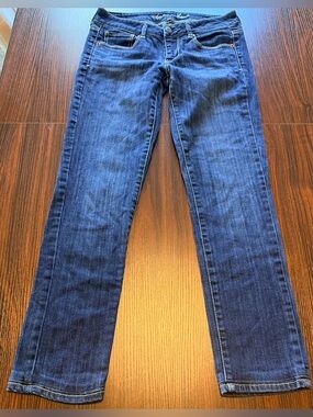 American Eagle Women’s Dark Wash Stretch Skinny Jeans AEO⁠ Size 4 Regular